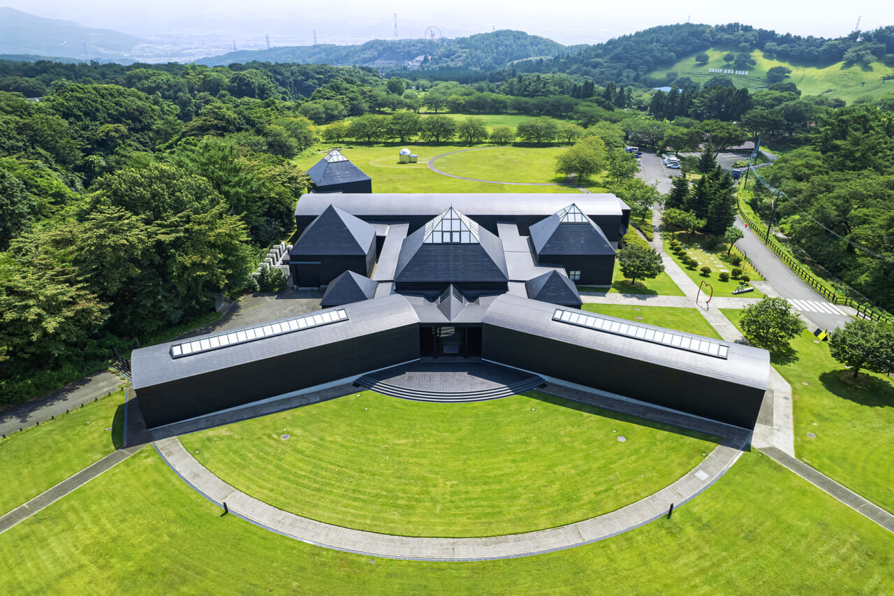 原美術館ARC外観　撮影：木暮伸也