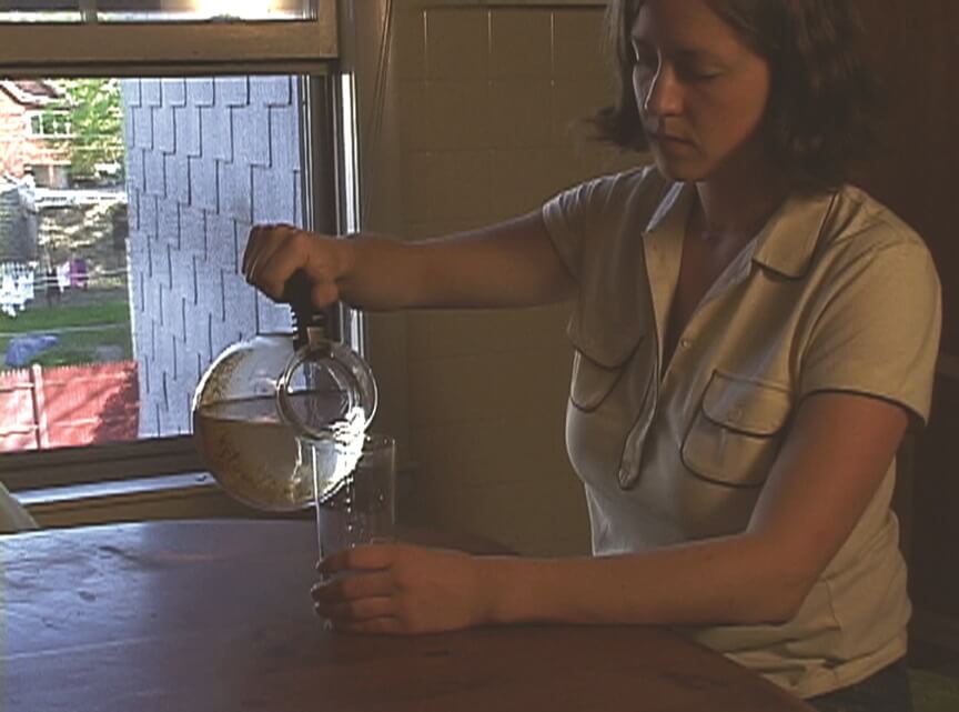 森弘治《After a painting》 2004年 ビデオ（ループ）©Hiroharu Mori