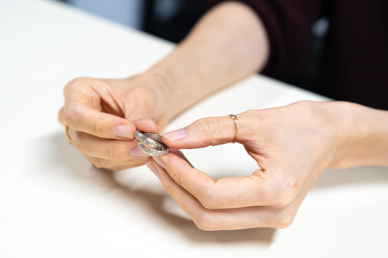 アラベスク模様のリング