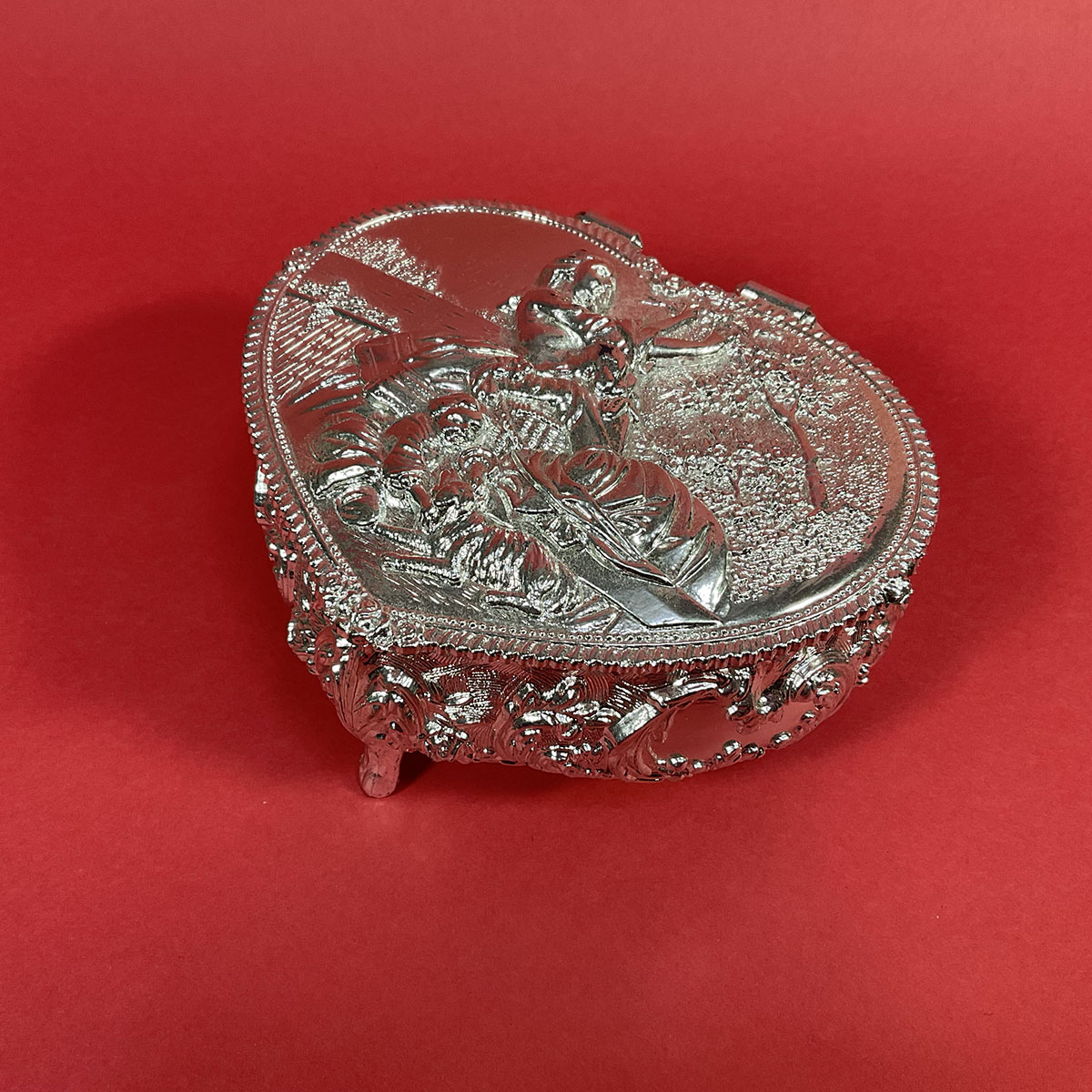 ▲ハート型の宝石箱。