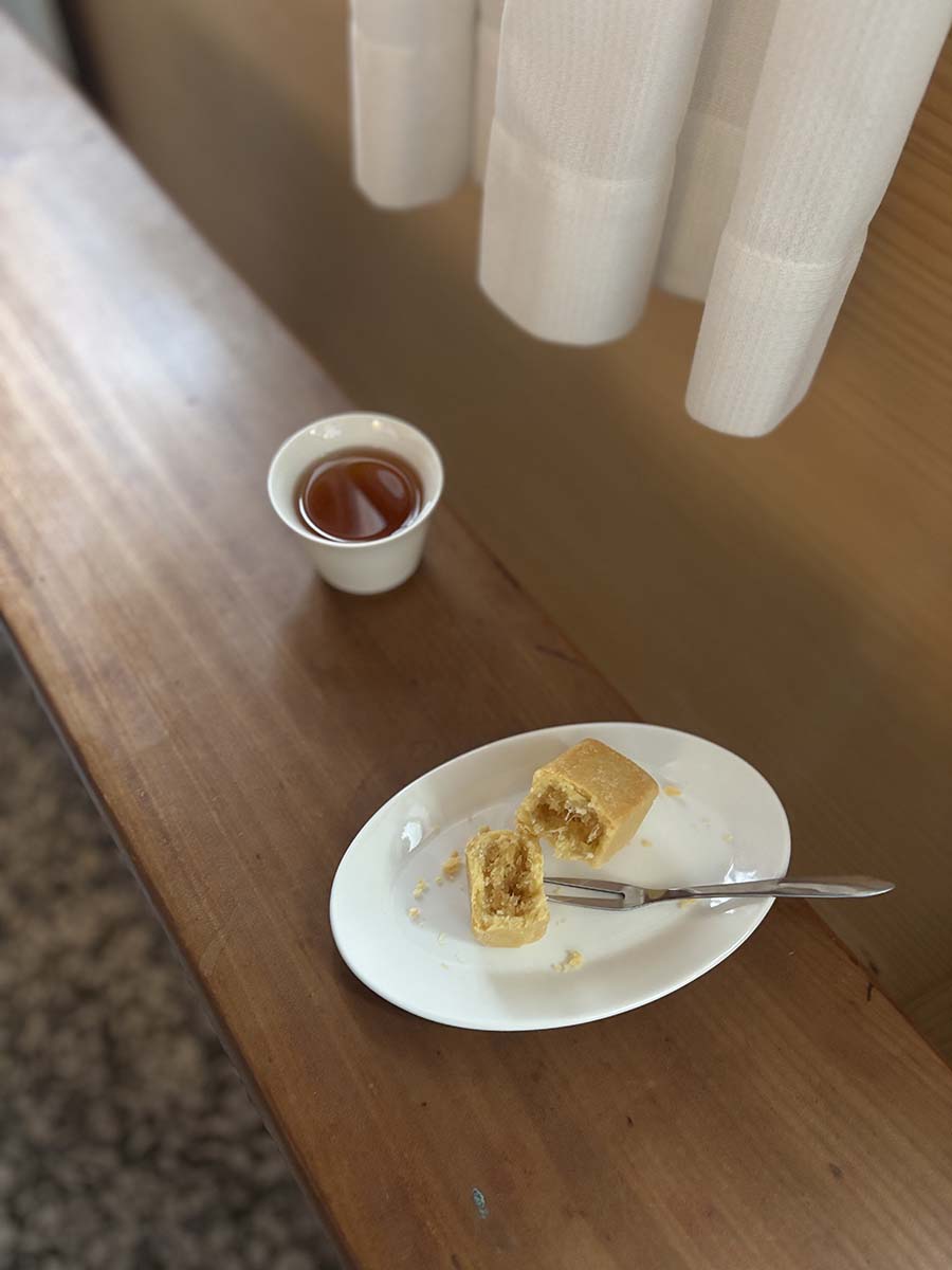 何種類もあるパイナップルケーキも、ヴィーガン。いままで全然気づきませんでした。