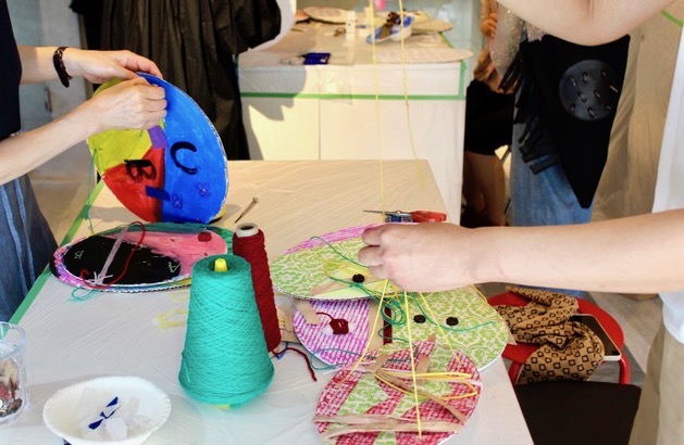 ▲GALLERY MOE 個展でのワークショップ（2024）