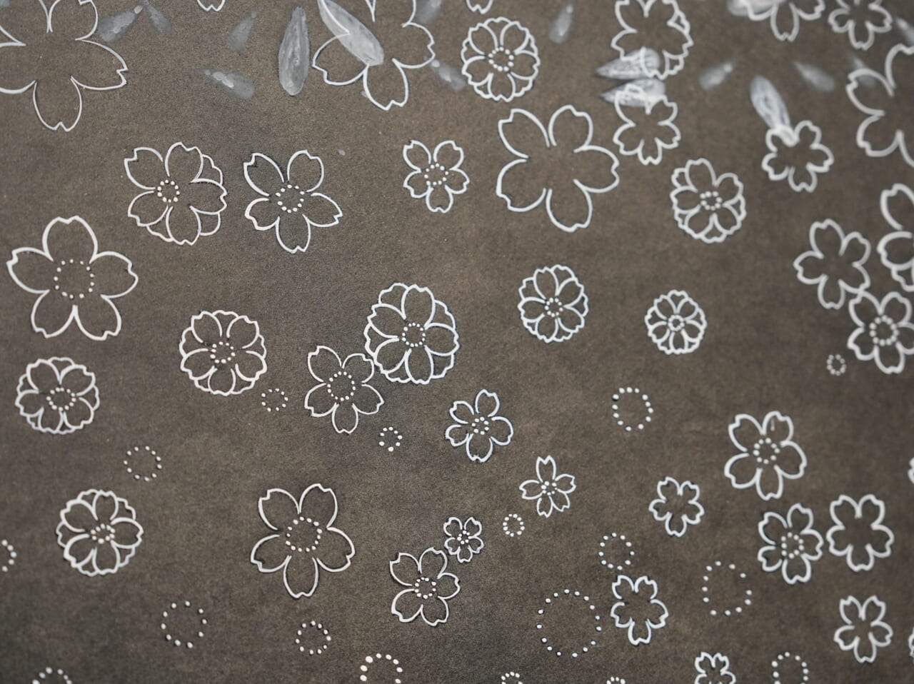 毒山凡太朗《令和之桜》（部分）2020　作家蔵