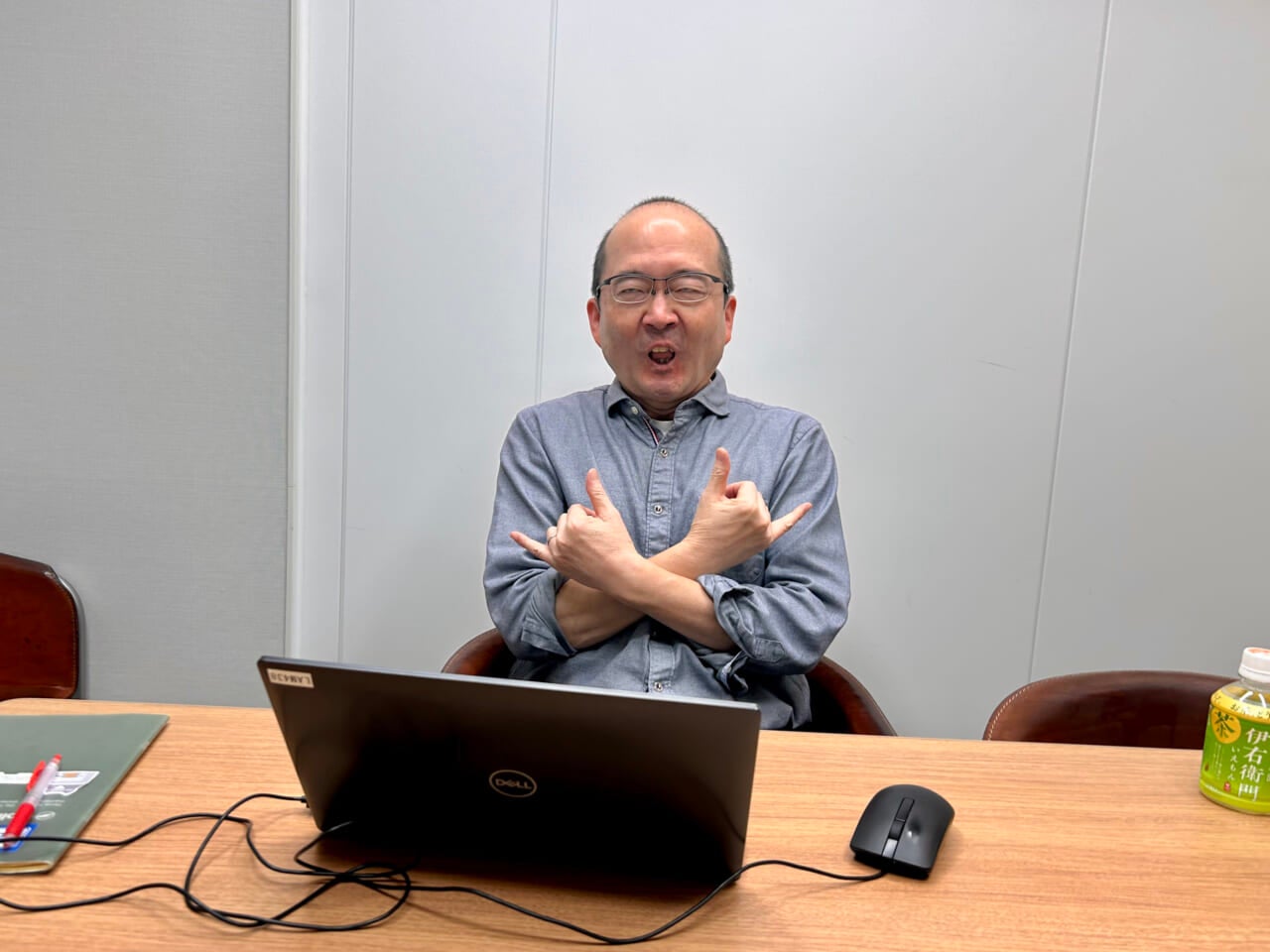 宝島社のレジェンド編集者・藪下秀樹さん推定65歳、近影。藪下さんについて、もっと知りたい奇特な貴方は「こちらのインタビュー」をどうぞ。