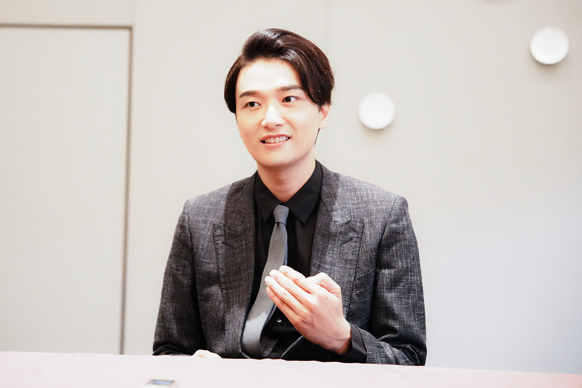 第1回 ミュージカル界の広報部長 | 舞台の人。07 井上芳雄さん | 井上