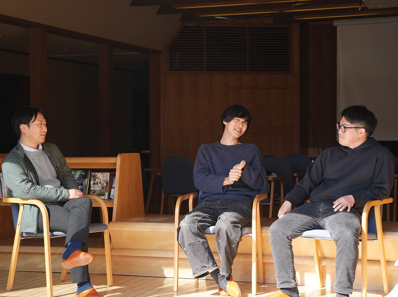 左から星野亨先生、谷島昂くん、小川涼輔くん。