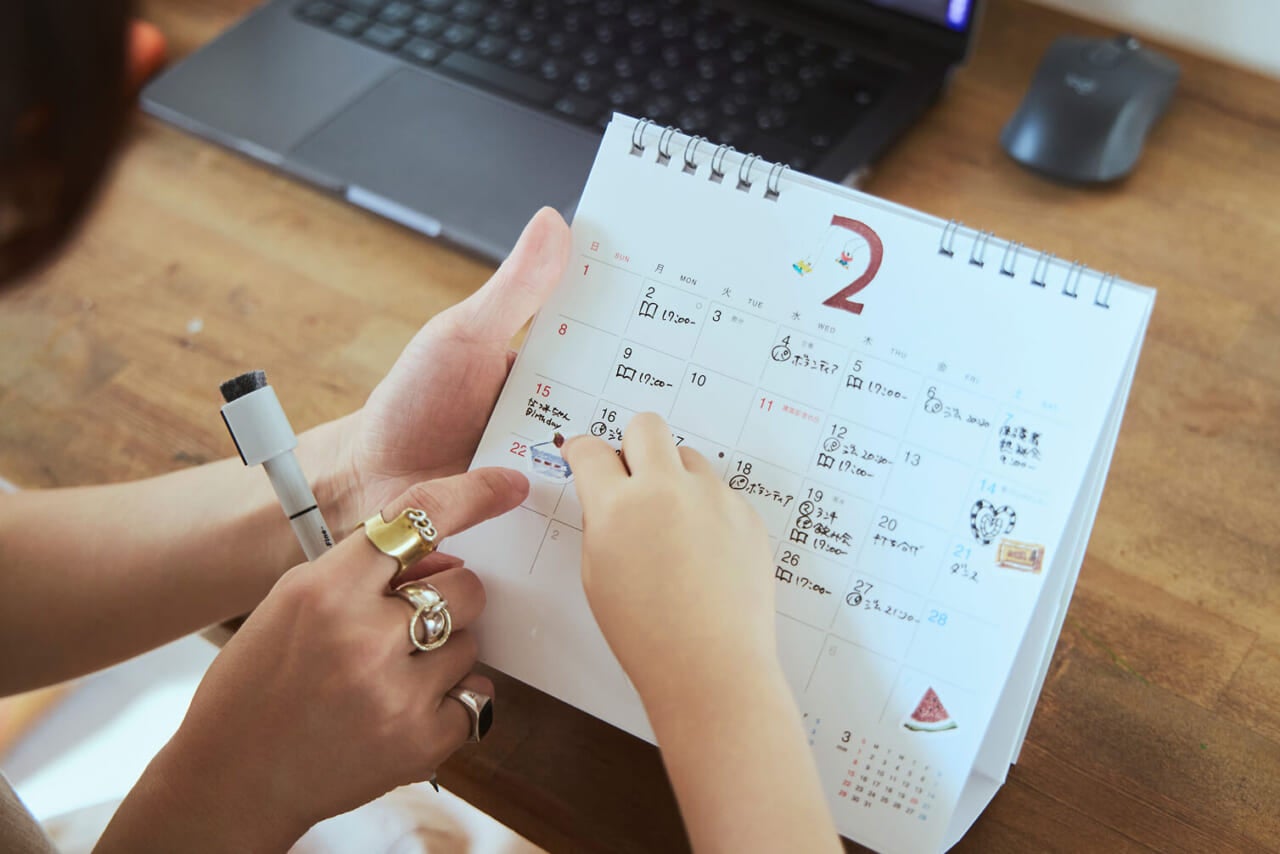 ▲ほぼ日ホワイトボードカレンダー/ファイルポケット付き