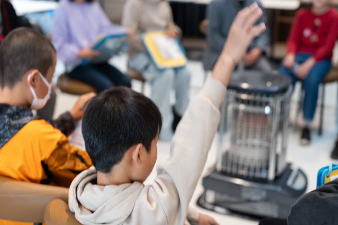 白川小学校のHさんが手を挙げている。