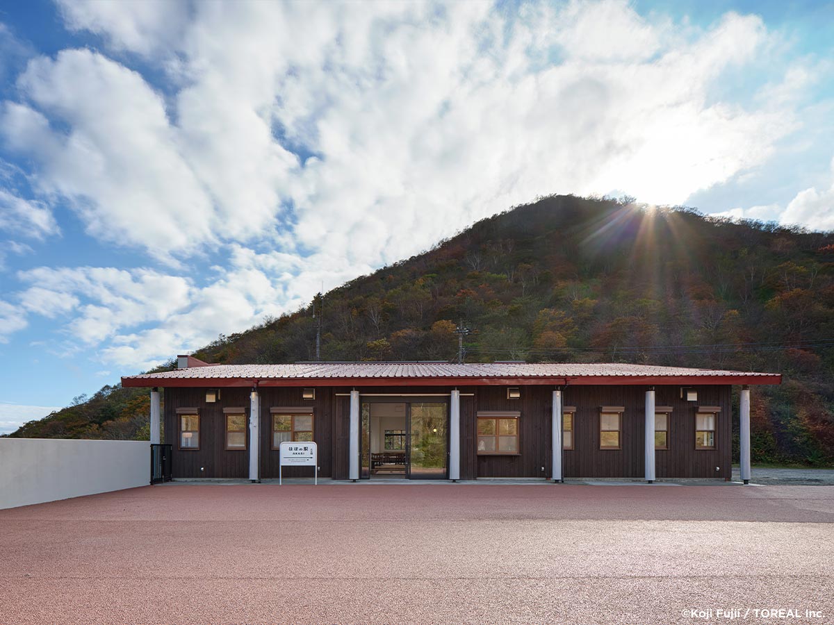ほぼの駅AKAGIの外観