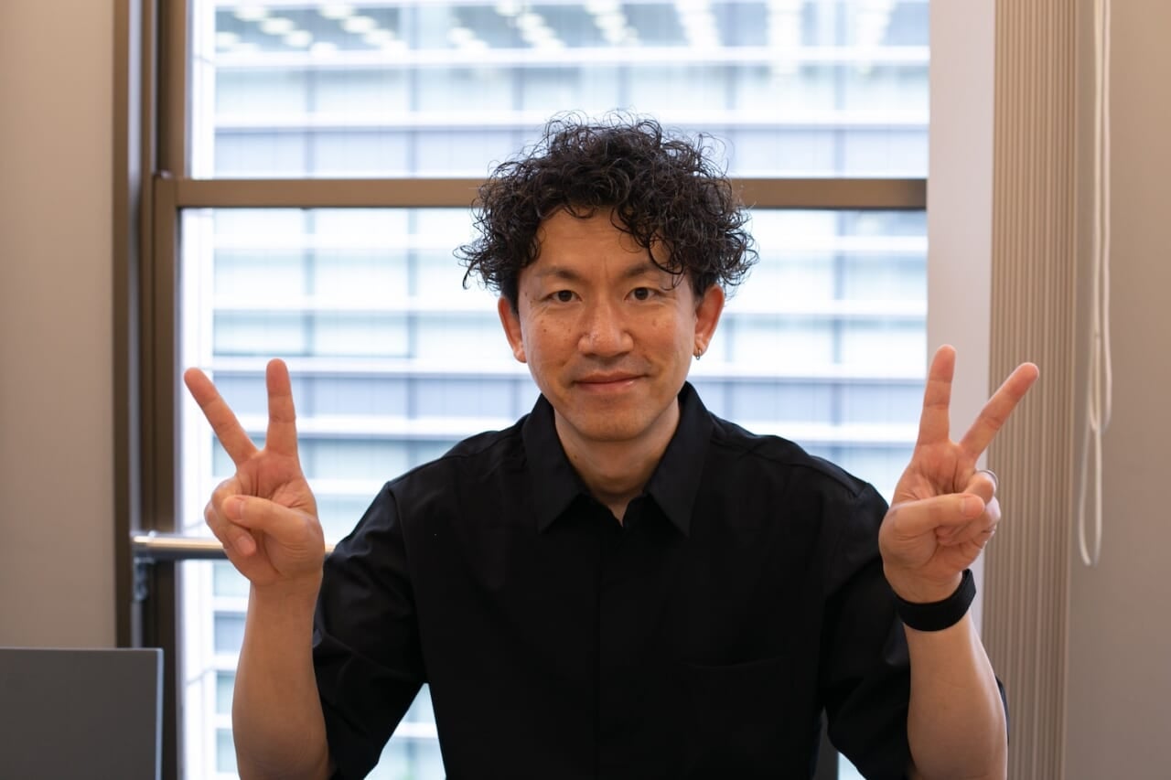 ▲ダブルピースの岡村さん。ほぼ日のデザイナーです。