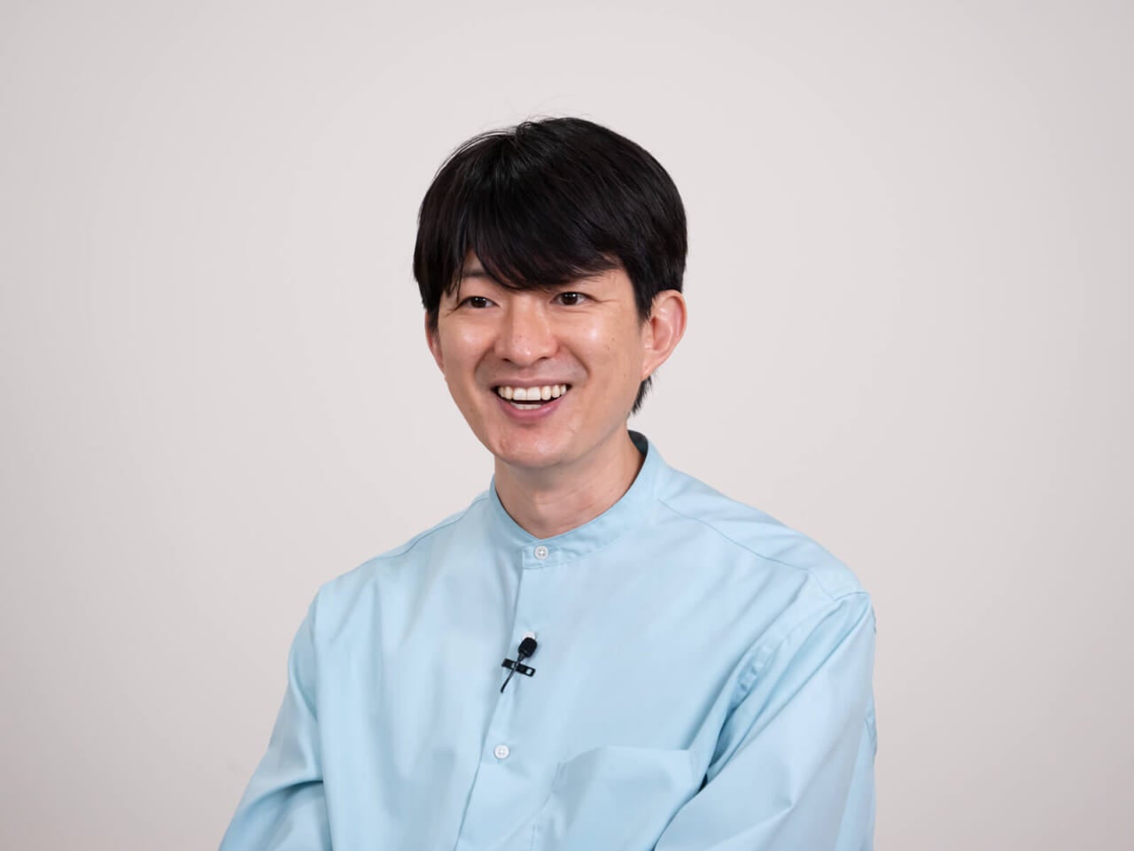 インタビューを受けている澤田さん