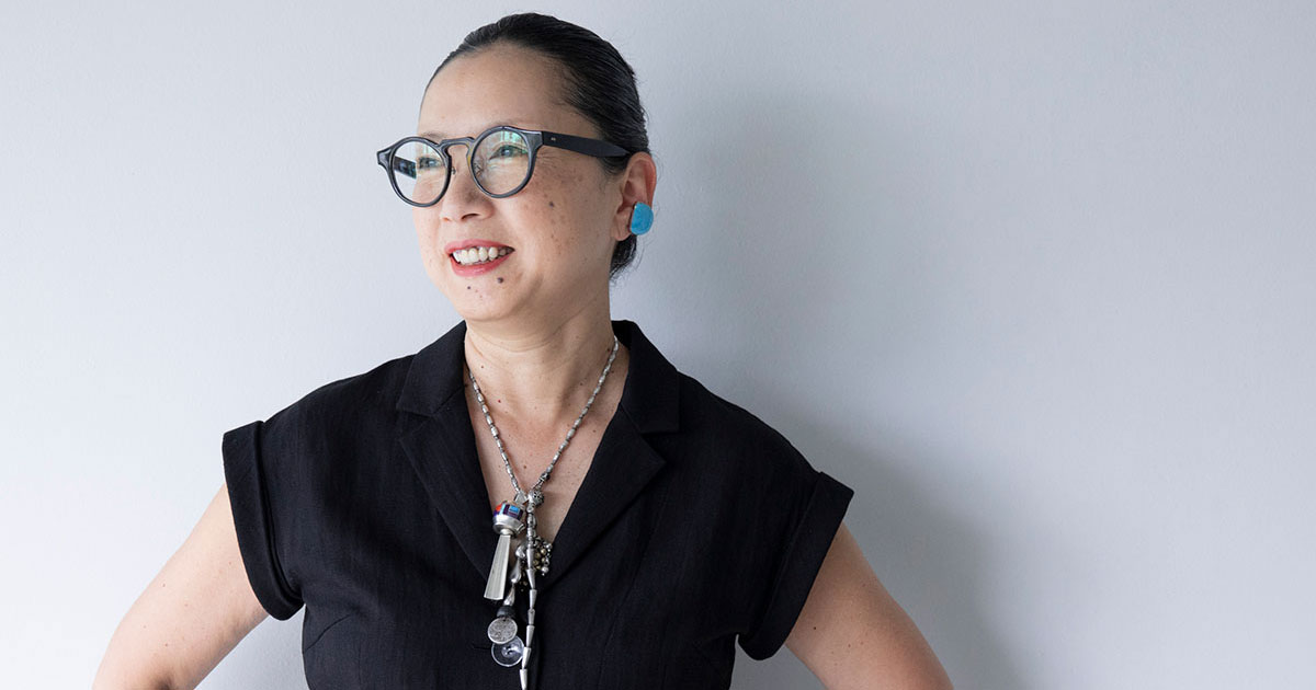 saquiを、この人に。［3］ 服飾ディレクターの岡本敬子さんに 着て