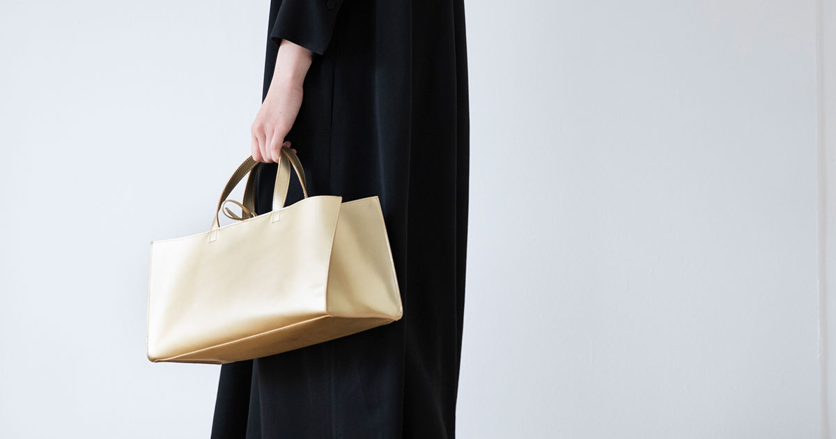 weeksdays 小さな皮のトートバッグ　シルバー ちいさな革のトートバッグ シルバー - weeksdays - weeksdays