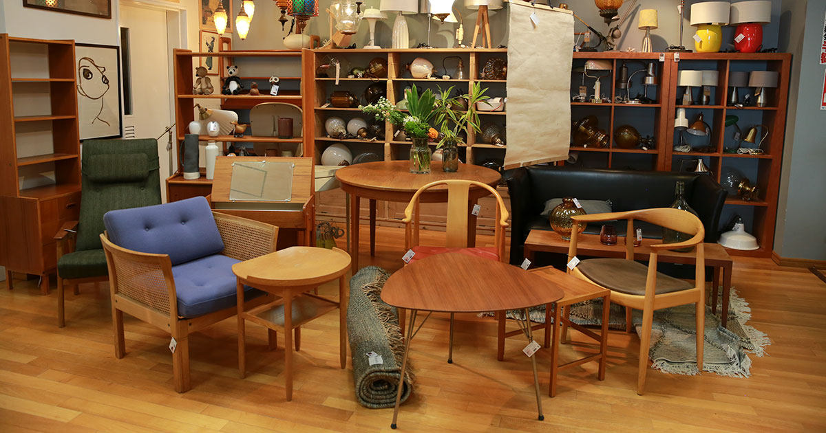 その1 漫画家になるつもりで。 千駄ヶ谷三丁目のちょっと変わった家具屋さん。 weeksdays