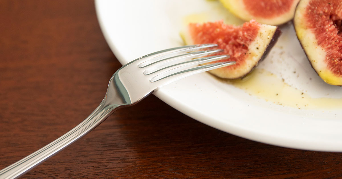 わが家のカトラリーの使い方。 その1 デザートフォーク&ナイフ 伊藤