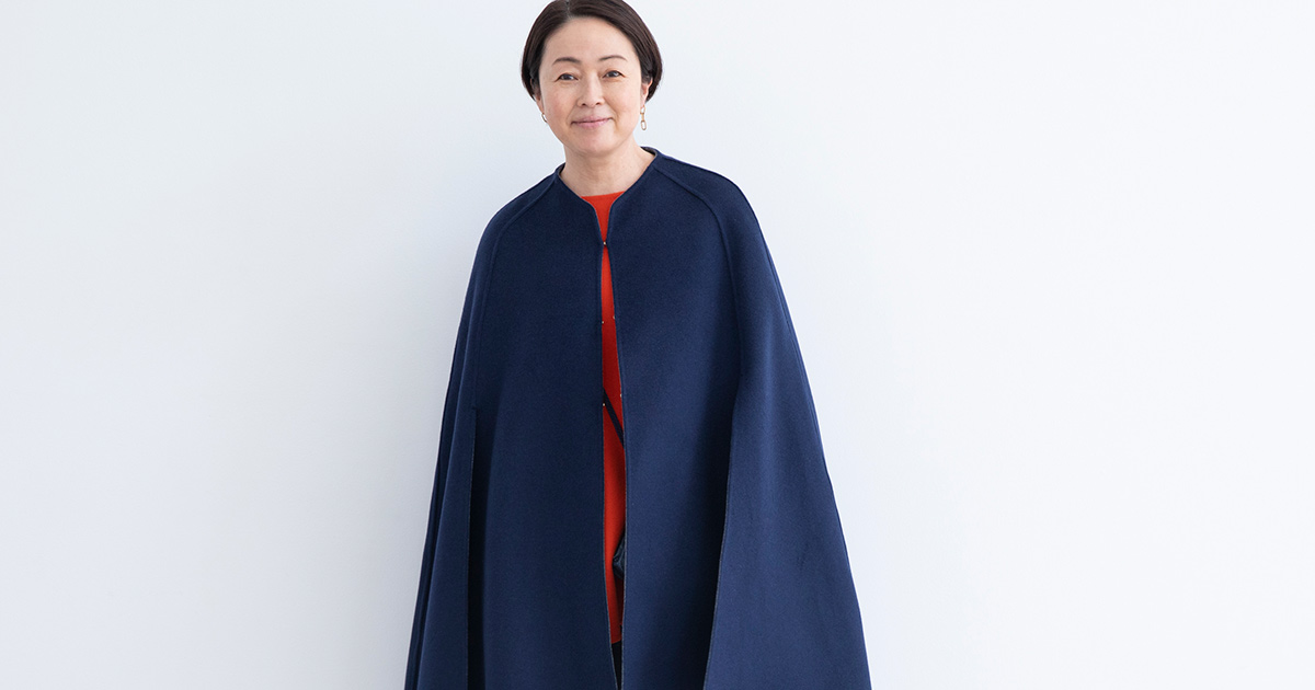 ケープとコート、 たとえばこんなコーディネート。 ［2］洋服にケープ