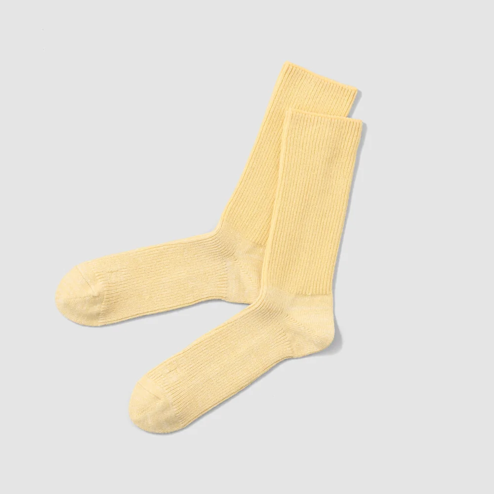 〈O2〉×mioasse ウールクルーソックス クリームイエロー