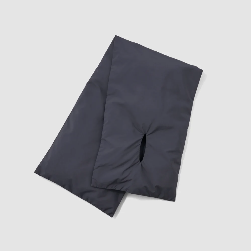 〈O2〉インサレーションマフラー ネイビー