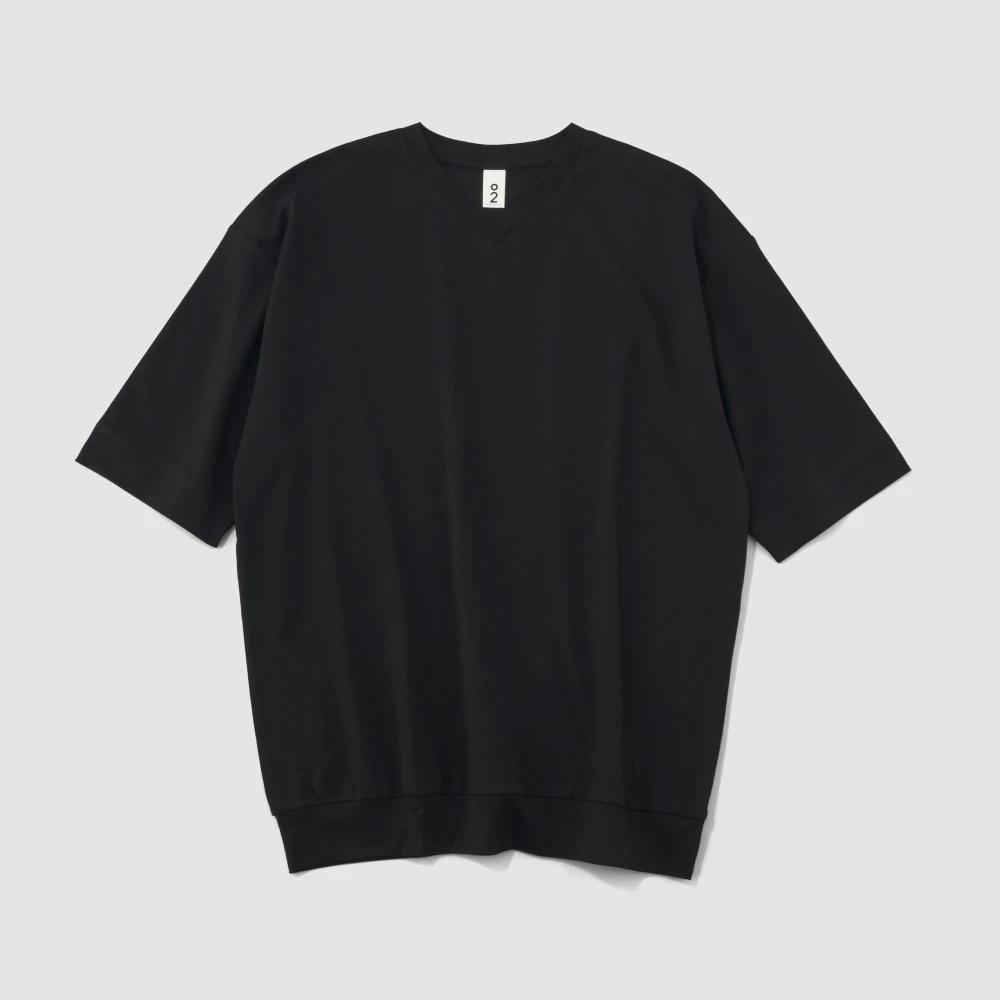 〈O2〉Tee "Rosy" メンズ ＶネックＴ ブラック