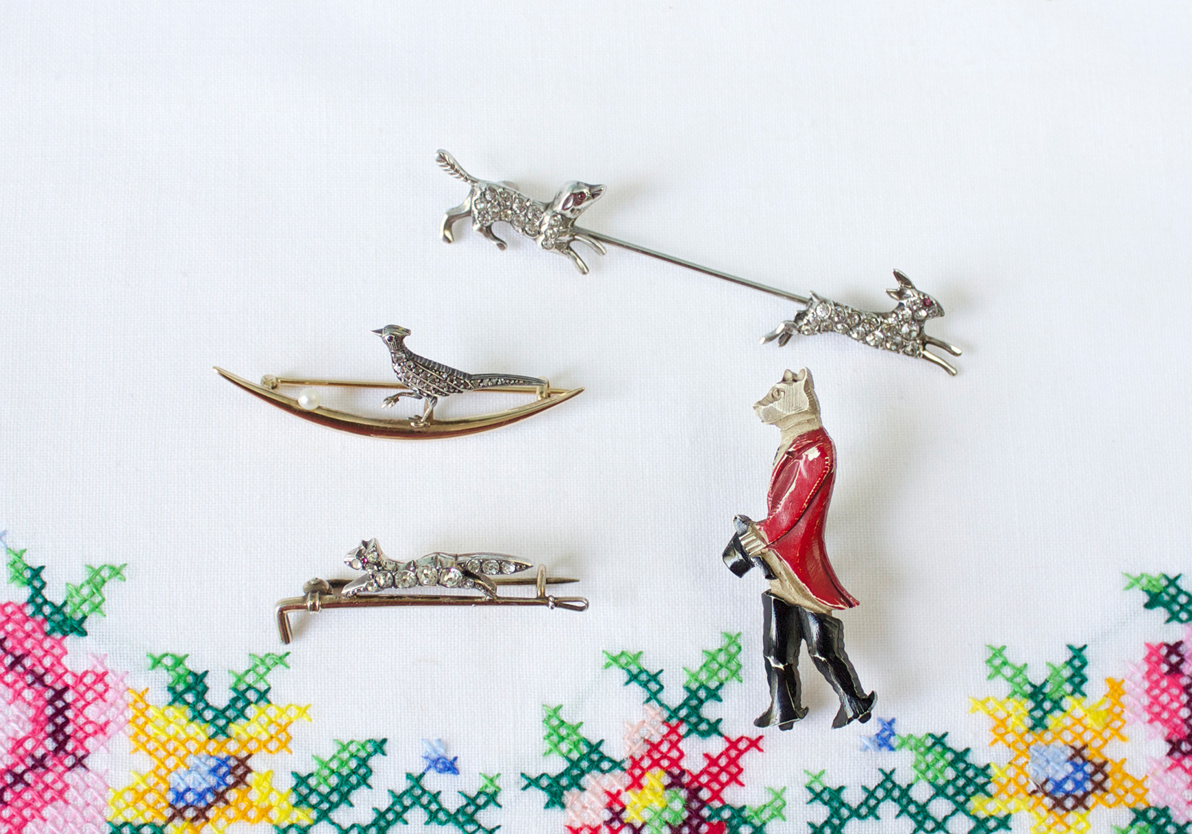 イセキアヤコさんのブローチのお店 - ほぼ日刊イトイ新聞