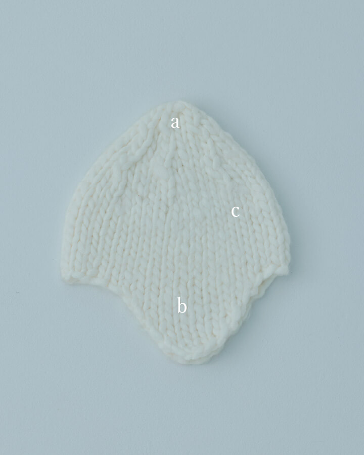 手編みとんがりニット帽