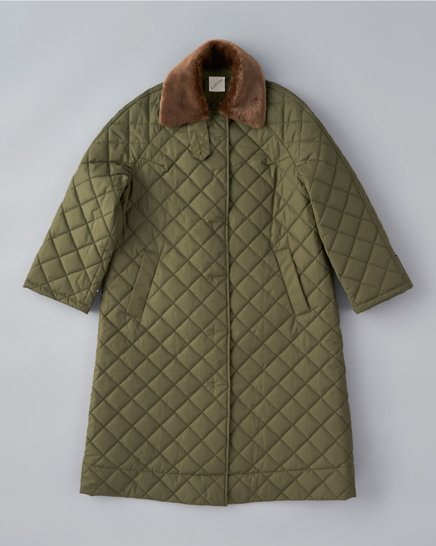 キルティングのステンカラーコート（カーキ） - CACUMA2020AW 渡邉良重
