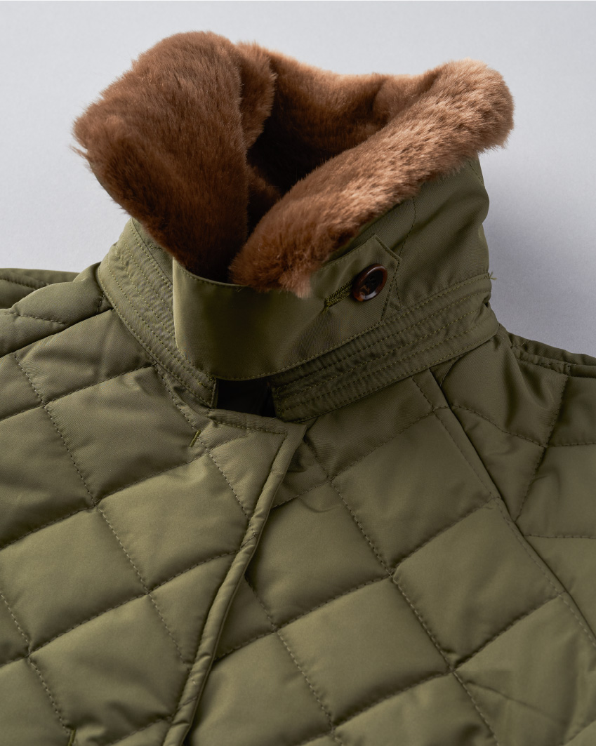 【極上美品】HERMESマルジェラ期エンブロイダリーキルティングコートカーキ 極上美品】HERMESマルジェラ期エンブロイダリーキルティングコート