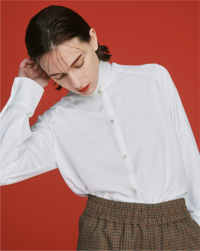 ホワイトのラグランスリーブブラウス - CACUMA2021AW 渡邉良重さんの服