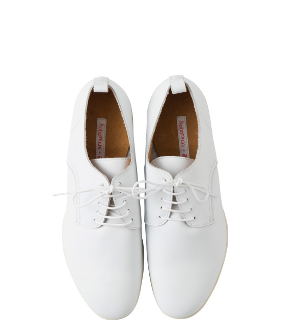 革ひも靴（白）