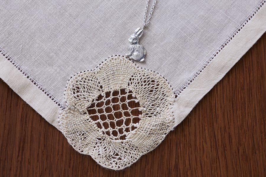 ヒスクローネ　ジュエリー　飾り イセキアヤコさんのジュエリーのお店 - ほぼ日刊イトイ新聞