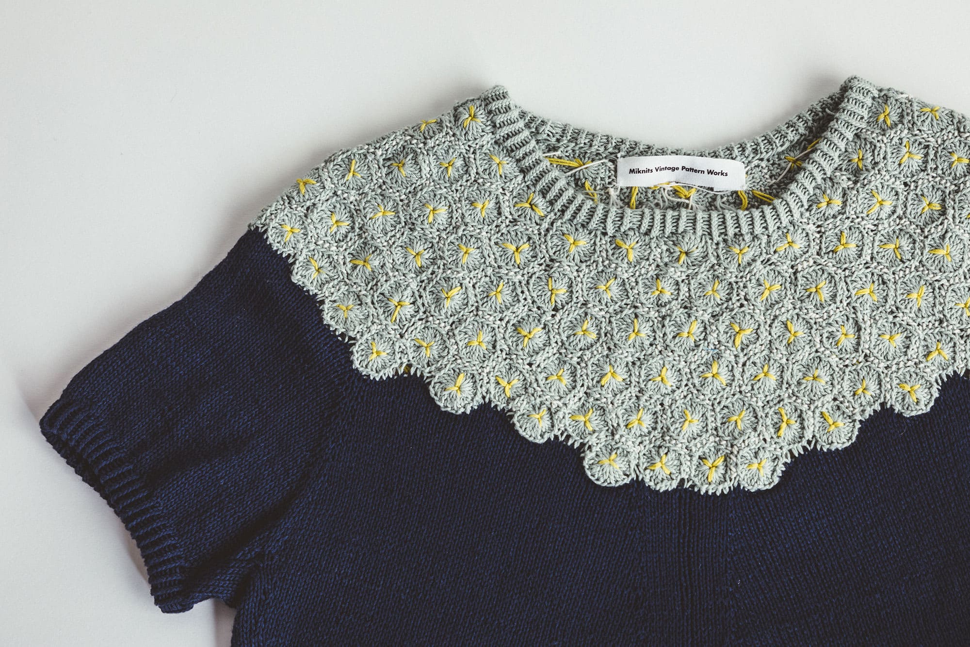 新品未開封】Miknits flags グレー キット(糸+編み図)-