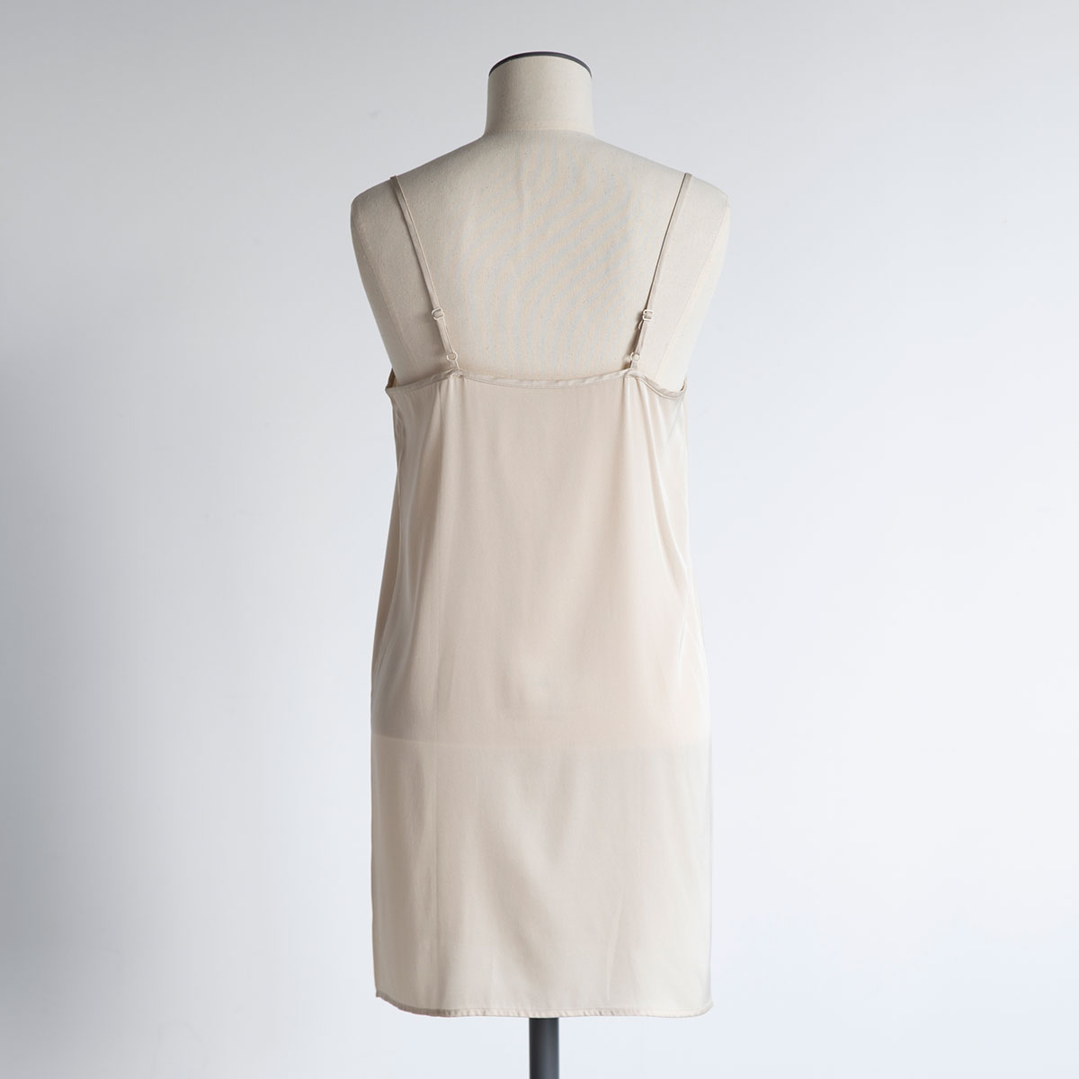 DRESS HERSELF シルクのキャミソールスリップ - Hello! Good Buy