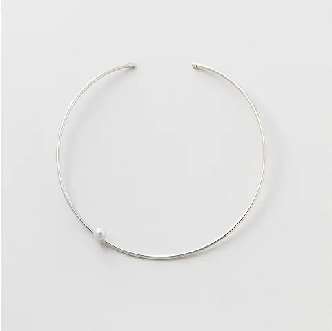 パールのチョーカーの写真