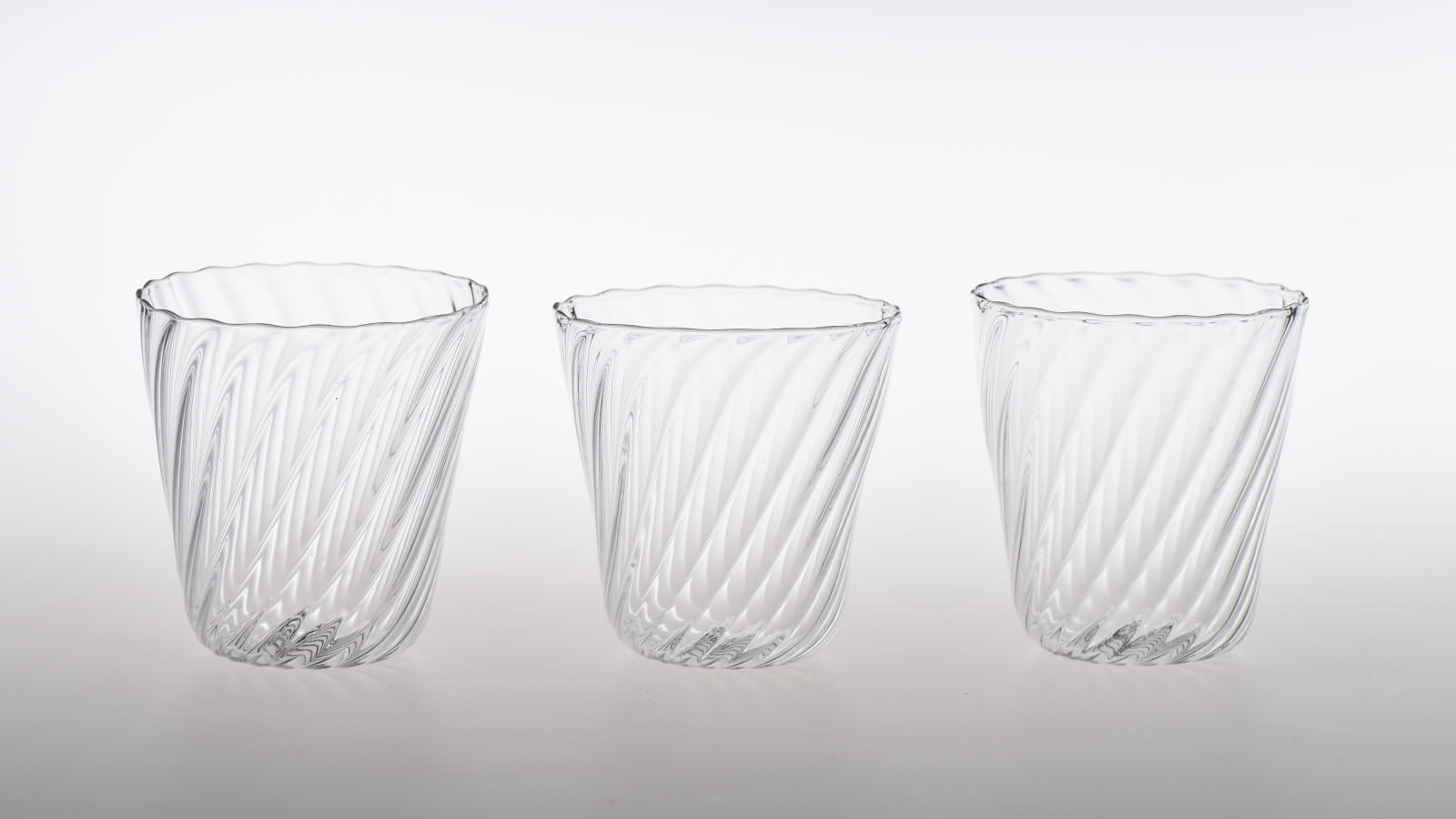 コップ屋の高橋禎彦さん。2016 - ほぼ日刊イトイ新聞