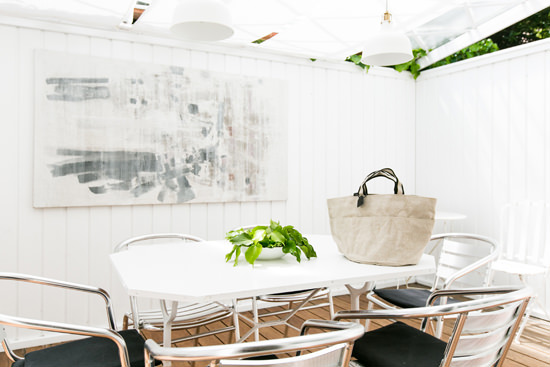 ▲屋根付きのテラスももちろんすべて日曜大工作品