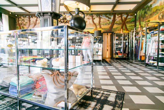 ▲アルカションの高級リゾートホテルのブティックにもタンピコバッグが！