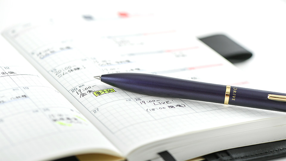 AcroDRIVE ＜アクロドライブ＞100周年限定ホワイト油性