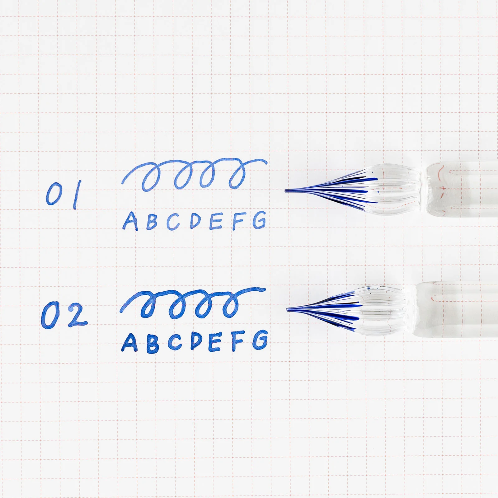 TWICE LIGHTS ナブリー ピンバッジ   ¥1599 TWICE LIGHTS ナブリー ピンバッジ ¥1599