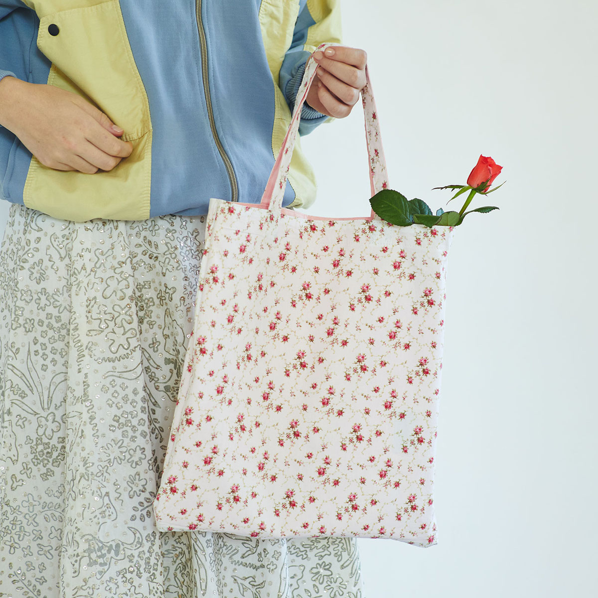 Classic Fabrics / Petite Roses トートバッグ - ほぼ日