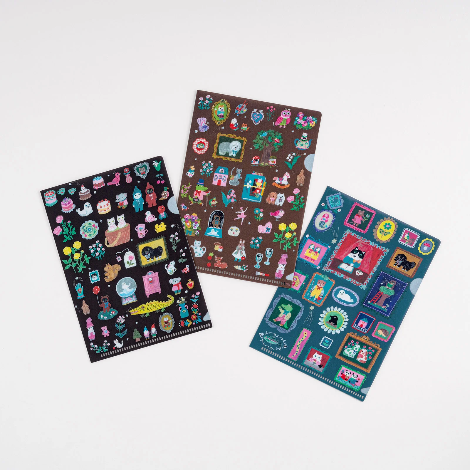 Yumi Kitagishi: Hobonichi Folder Set of 3 for A6 Size (Little Gifts) -  Accessories Lineup - Accessories - Hobonichi Techo 2024
