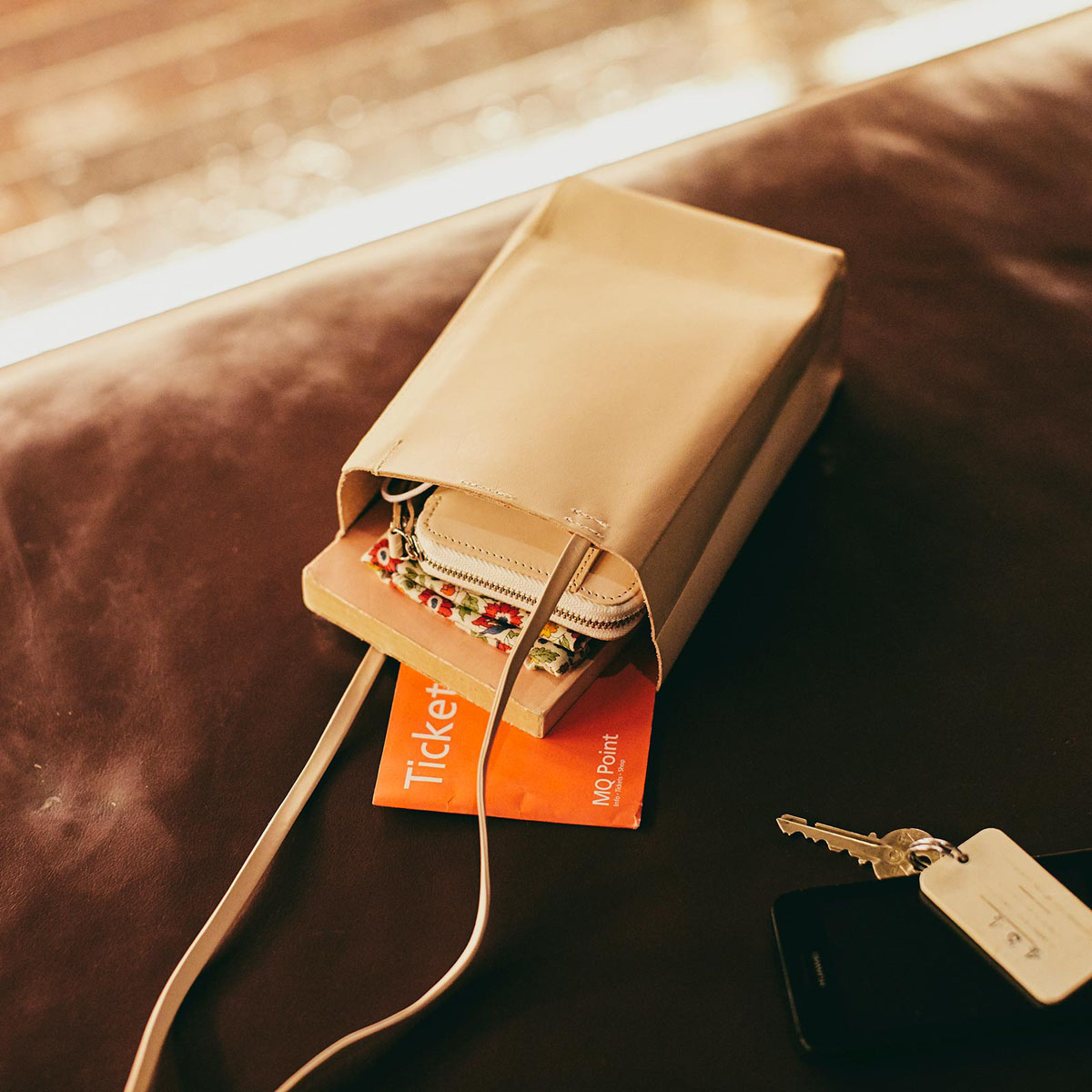 ひきだしポーチ・ぶらぶら / ヌメ革 - ひきだしポーチラインナップ