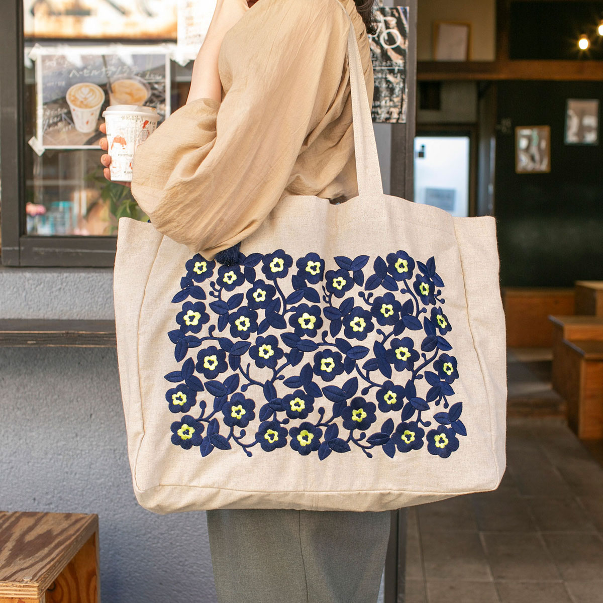 いつでもトート / ウクライナの花 - ひきだしポーチラインナップ