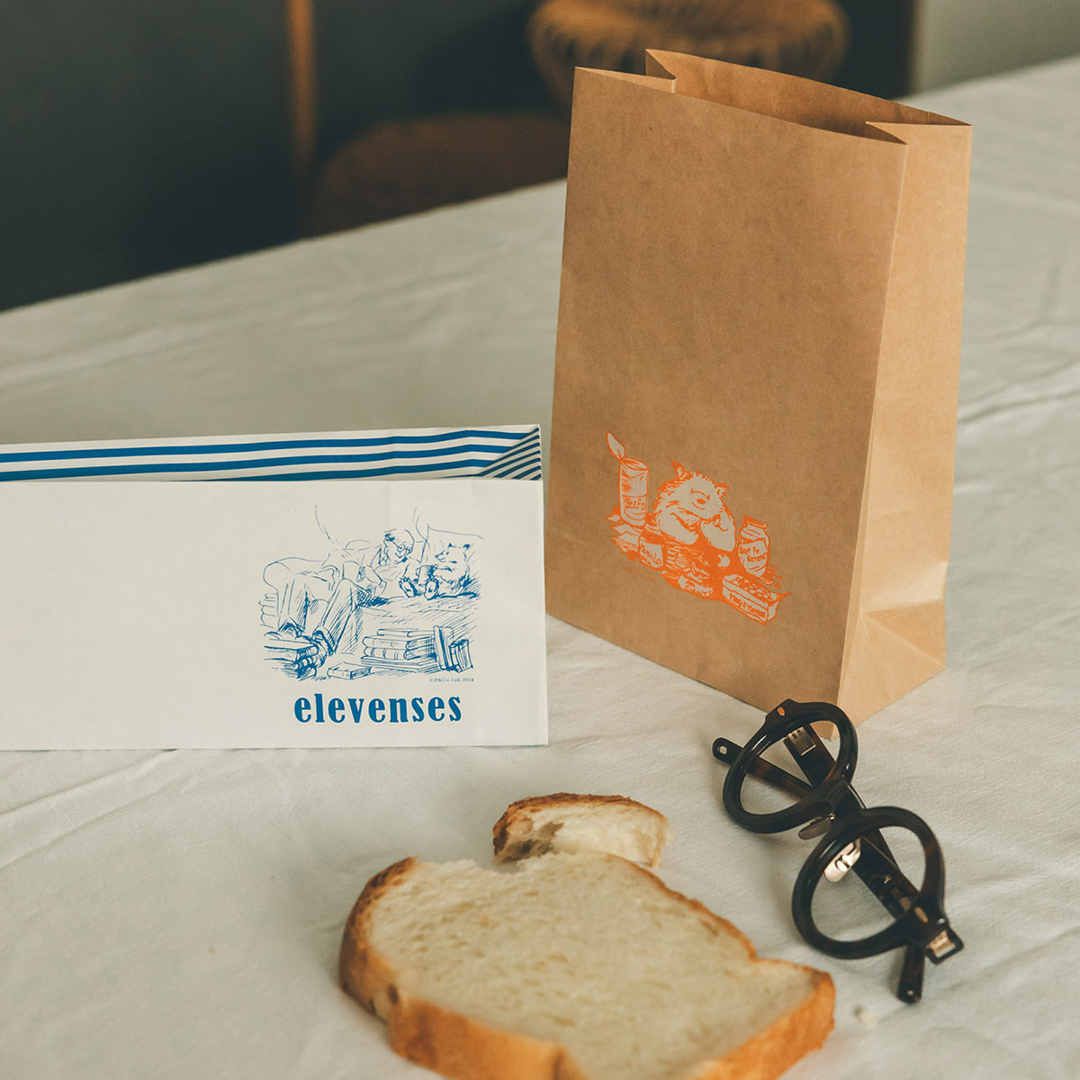 パディントンコラボ　日本国内ノベルティ完全版　おまけつき tt_paperbag_paddington.jpg