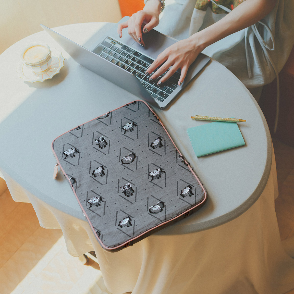 ほぼ日 pamm PCケース PAMM / 寛大なインテリアのPCケース - 文具