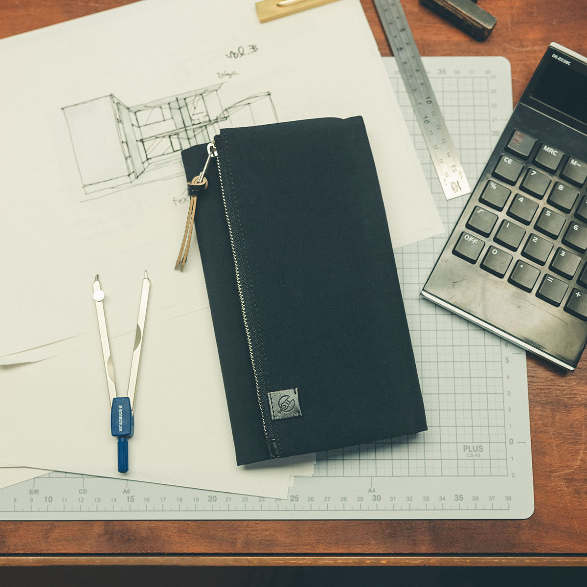 【未使用】PORTER　ほぼ日手帳weeksカバー tragen（ブラック） ［weeksカバー］ - 手帳ラインナップ - ほぼ日手帳