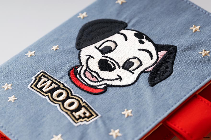 ICEBERG ダウンジャケット ブラック　ダルメシアン101匹ワンちゃん ICEBERG ダウンジャケット ブラックダルメシアン101匹ワンちゃん