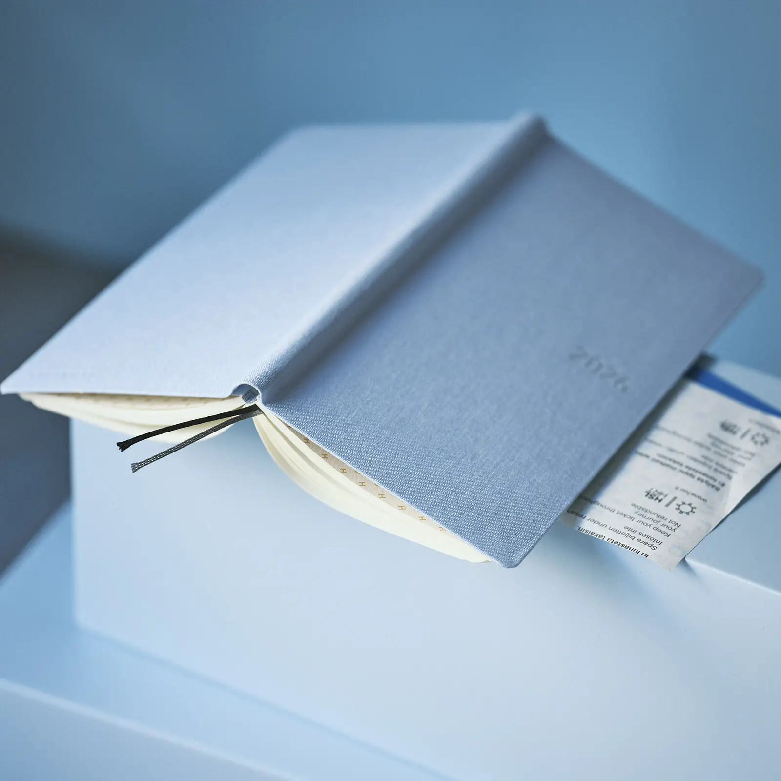 カラーズ / スカイミスト ［weeks MEGA/週間レフト/日本語版・英語版/1