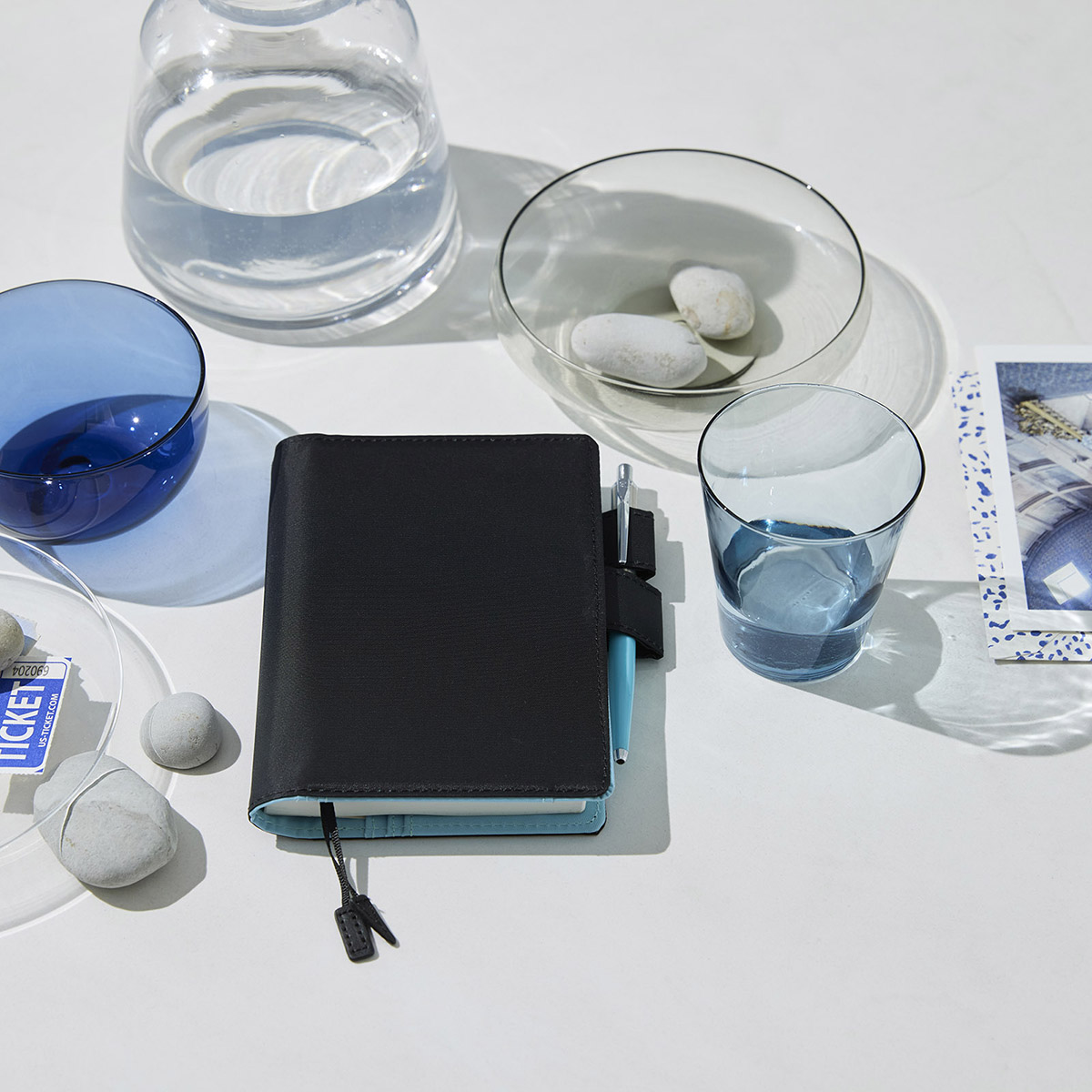 カラーズ / ブラック×クリアブルー ［オリジナルサイズ（A6）］ - 手帳