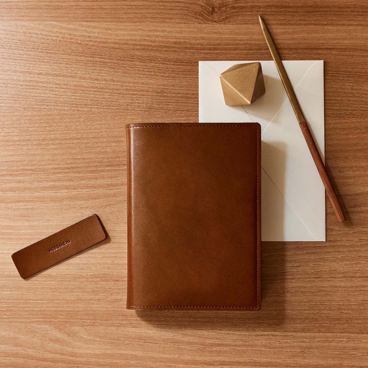 タイト（ブラウン） ［オリジナルサイズ（A6）］ - 手帳ラインナップ