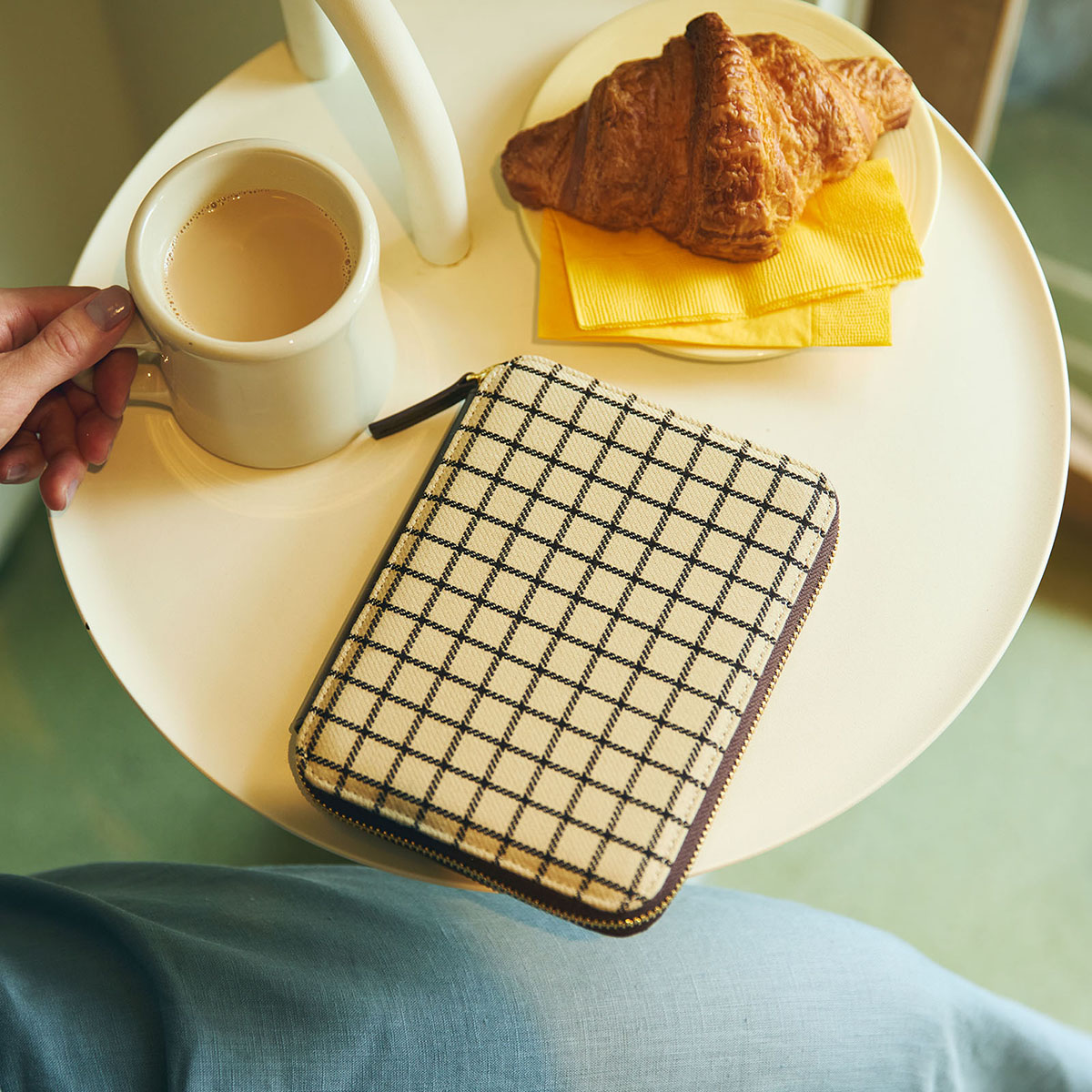 2025 ほぼ日　手帳カバー タイトジップ (カフェオレチェック) タイト ジップ（カフェオレチェック） ［オリジナルサイズ（A6